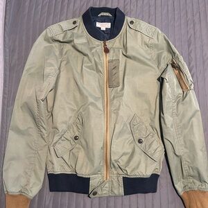 JCrew x Wallace & Barnes collab - Women’s Olive Bomber Jacket with Navy Accents